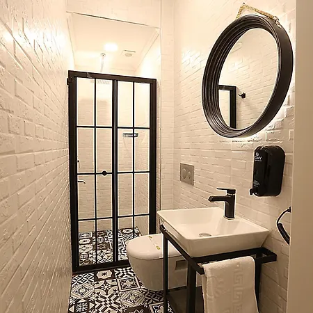 Taksim Istiklal Street Kamilbey 3*