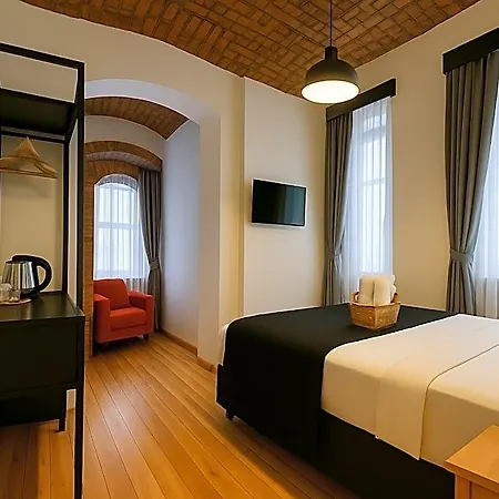 Taksim Istiklal Street Kamilbey Hotel 3*