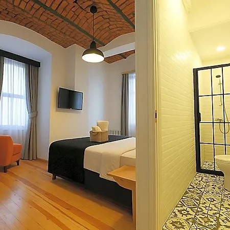 Taksim Istiklal Street Kamilbey Hotel