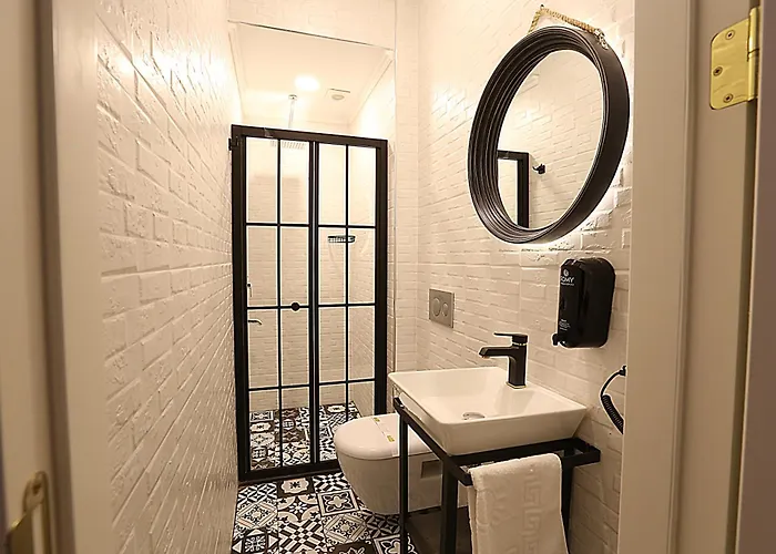 Taksim Istiklal Street Kamilbey 3*