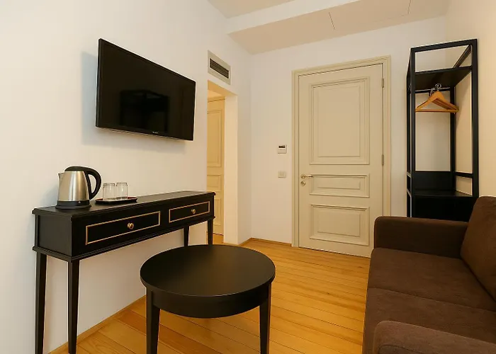 Taksim Istiklal Street Kamilbey Отель