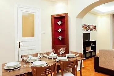 Taksim Istiklal Street Kamilbey Istambul