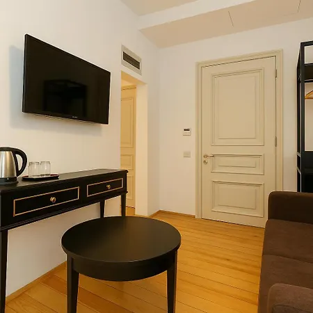 Taksim Istiklal Street Kamilbey Hotel